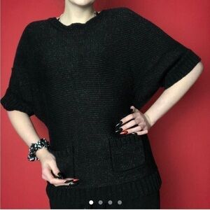 Sparkly black poncho sweater  💛🖤​​​​​​​​​​​​​​​​​​​​​​​